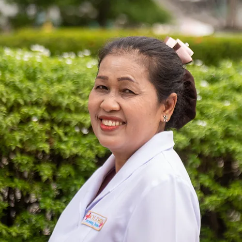 ปรัศนียา วงศ์ศรีชา เจ้าหน้าที่ดูแล Golden Life Nursing Home