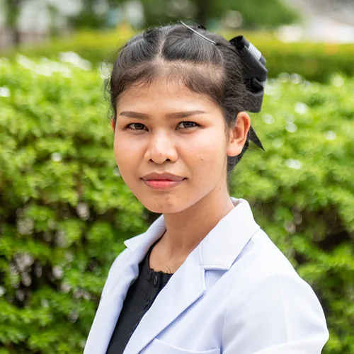 มาริตา ยาพระจันทร์ นักกายภาพบำบัด Golden Life Nursing Home